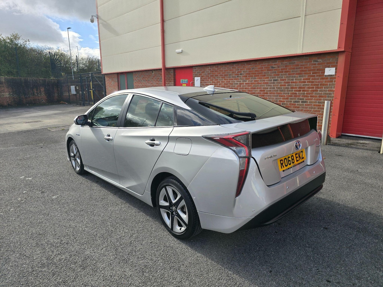 Used Toyota Prius 2018 for sale - 76336537: Photo 6