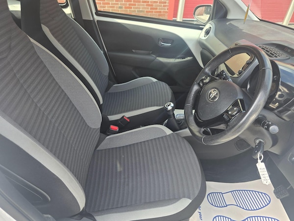 Used Toyota AYGO 2019 for sale - 74533638: Photo 8
