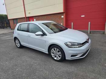 Used Volkswagen Golf 2017 for sale - 74823297: Photo