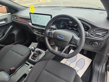 Used Ford Focus 2022 for sale - 78309860: Photo