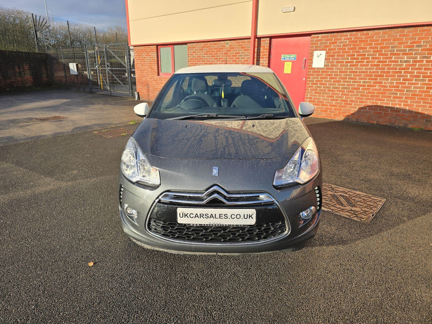 Used Citroen DS3 2013 for sale - 76689743: Photo 3