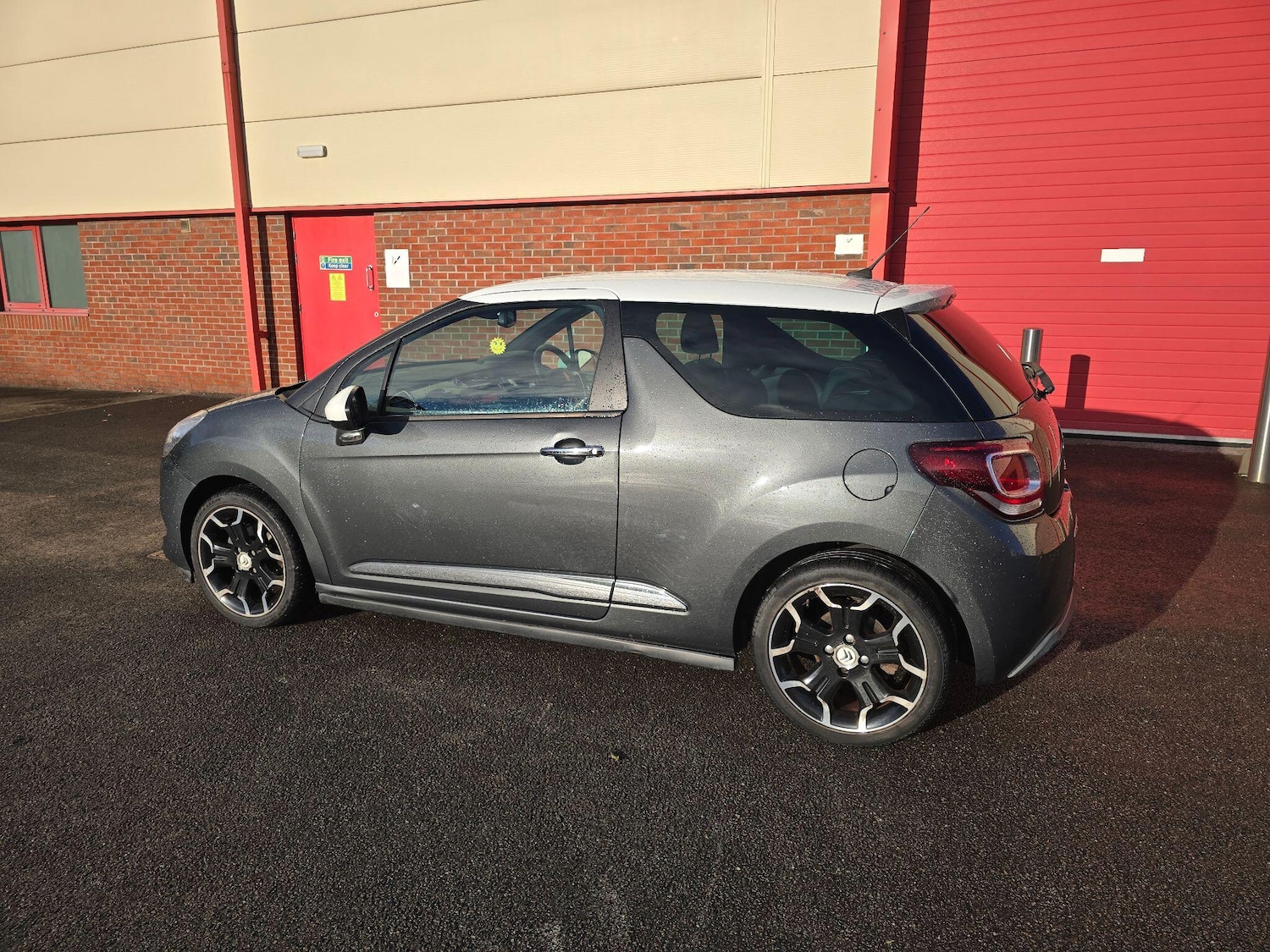 Used Citroen DS3 2013 for sale - 76689743: Photo 8