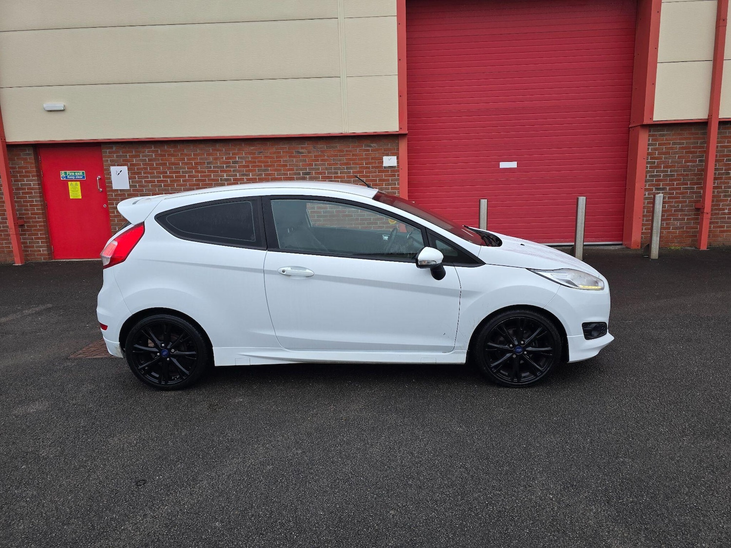 Used Ford Fiesta 2016 for sale - 77120214: Photo 13