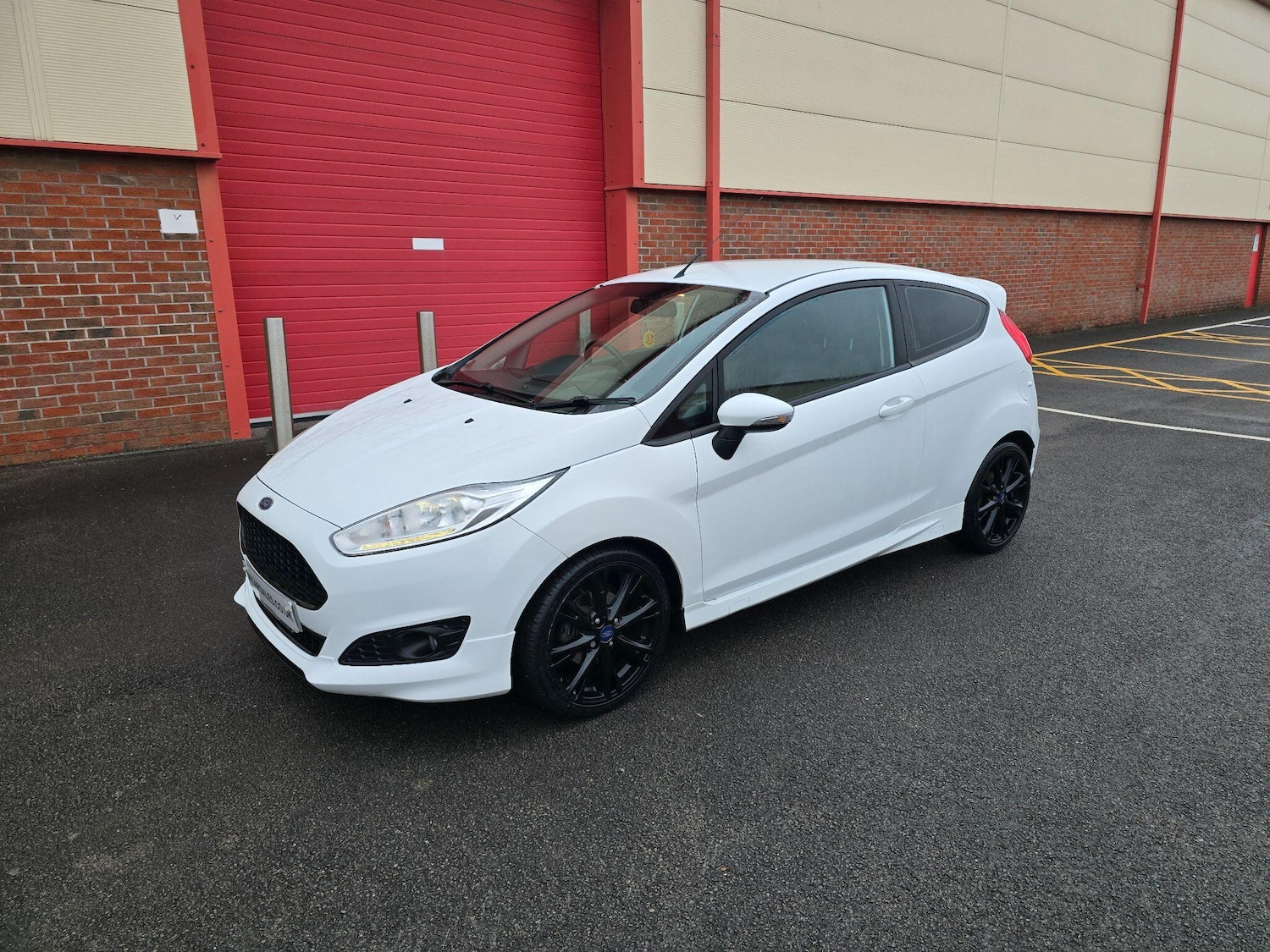 Used Ford Fiesta 2016 for sale - 77120214: Photo 5