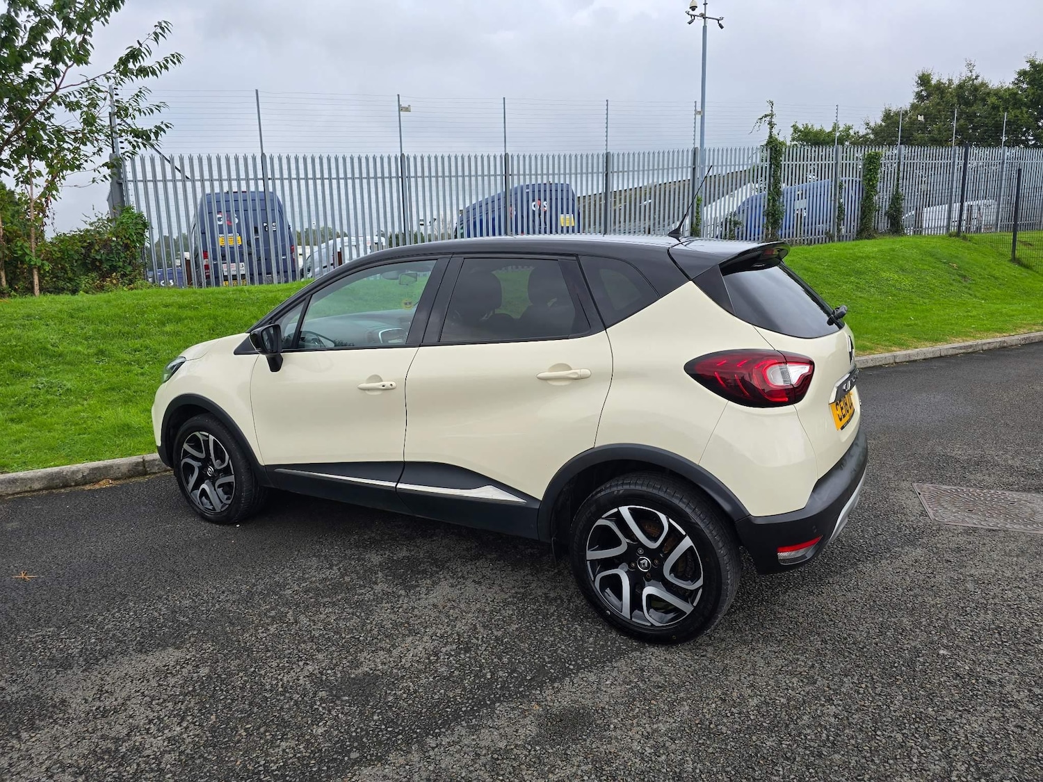 Used Renault Captur 2018 for sale - 76991741: Photo 10