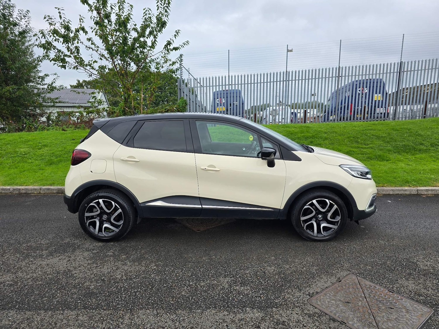 Used Renault Captur 2018 for sale - 76991741: Photo 12