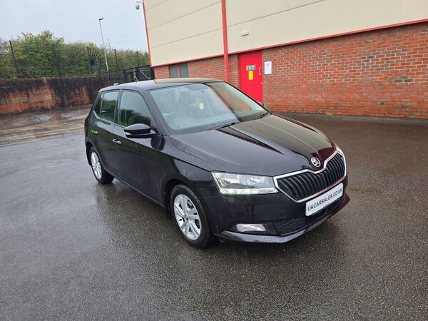 Used Skoda Fabia 2018 for sale - 76032443: Photo 2