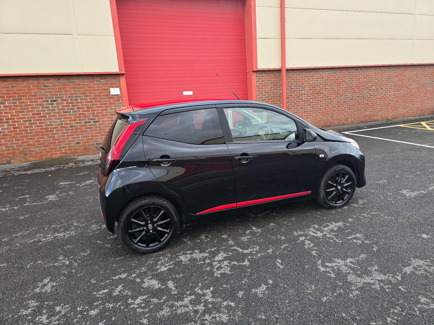 Used Toyota AYGO 2019 for sale - 76325950: Photo 10