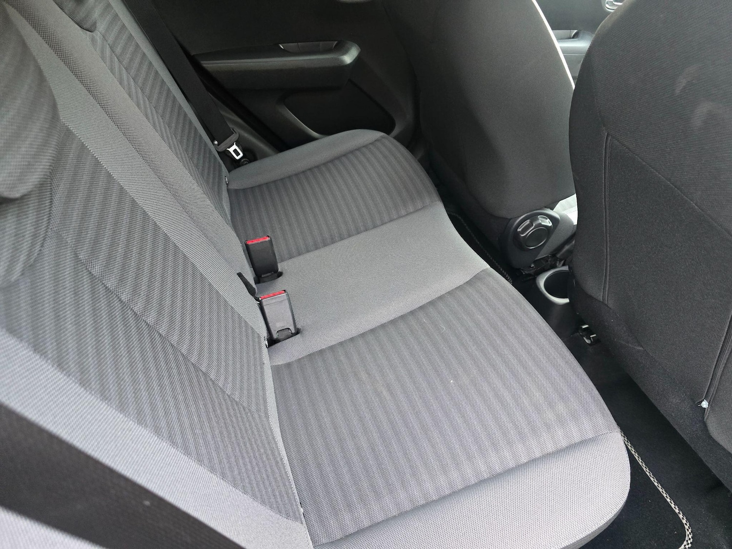 Used Toyota AYGO 2019 for sale - 76325950: Photo 16