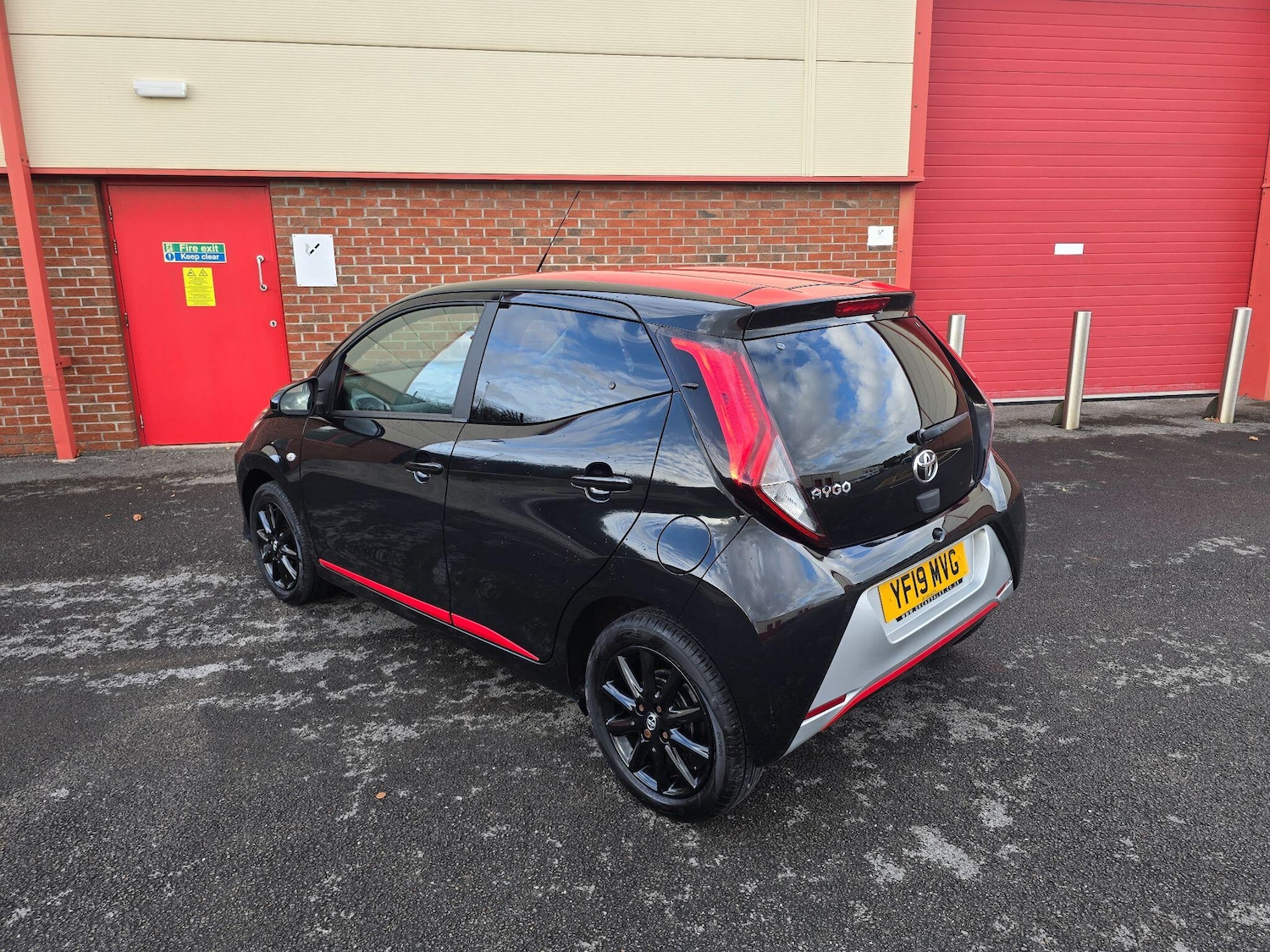 Used Toyota AYGO 2019 for sale - 76325950: Photo 6