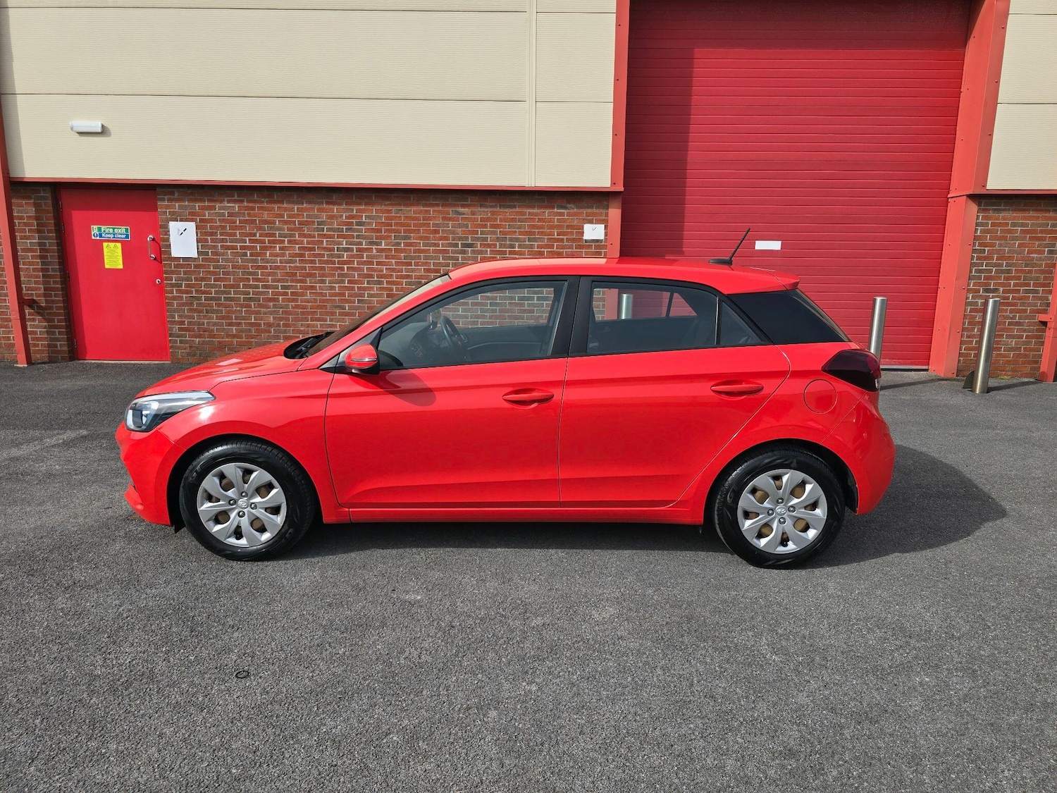Used Hyundai i20 2018 for sale - 76988434: Photo 14