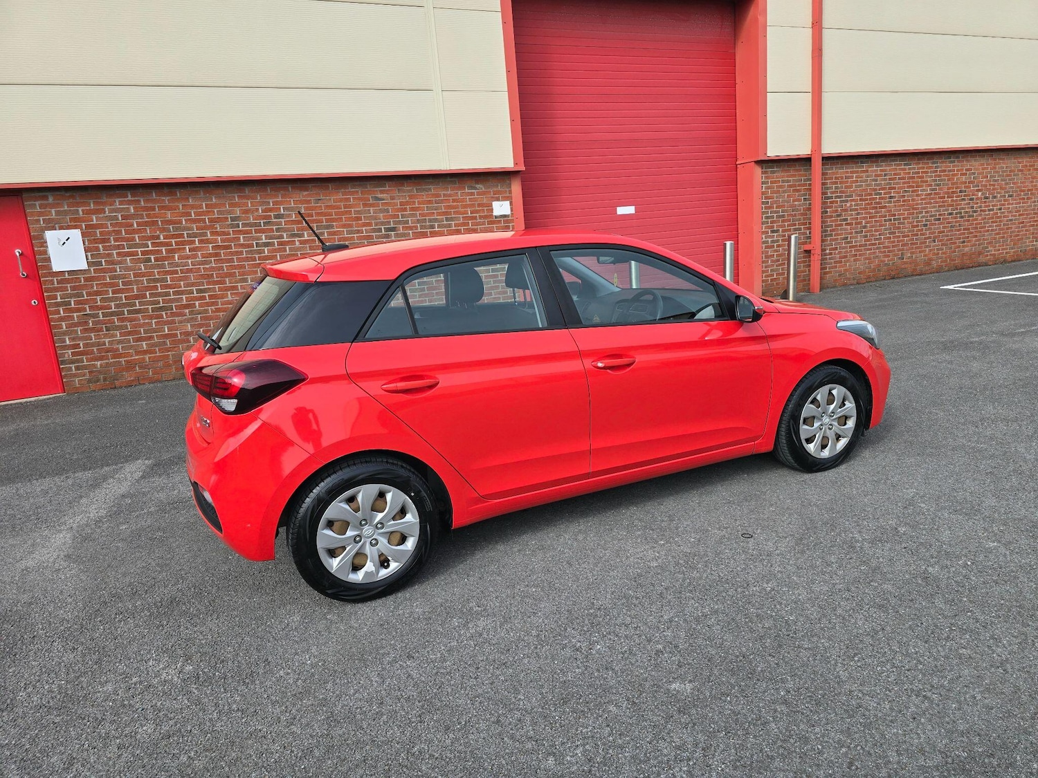 Used Hyundai i20 2018 for sale - 76988434: Photo 18