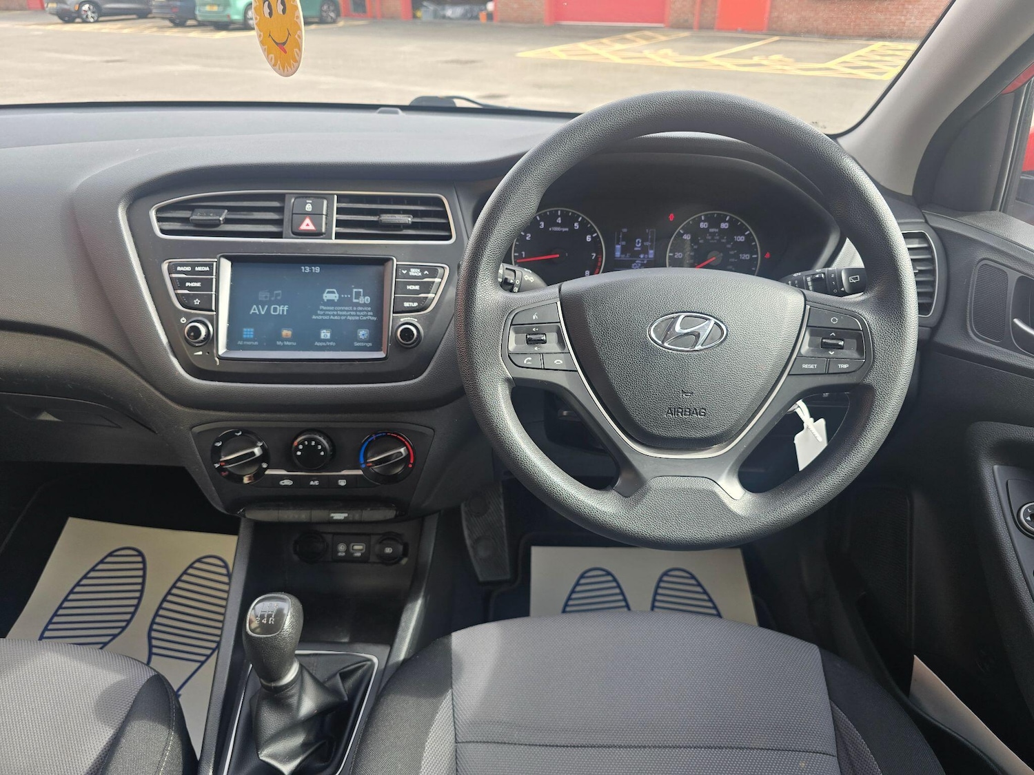 Used Hyundai i20 2018 for sale - 76988434: Photo 21