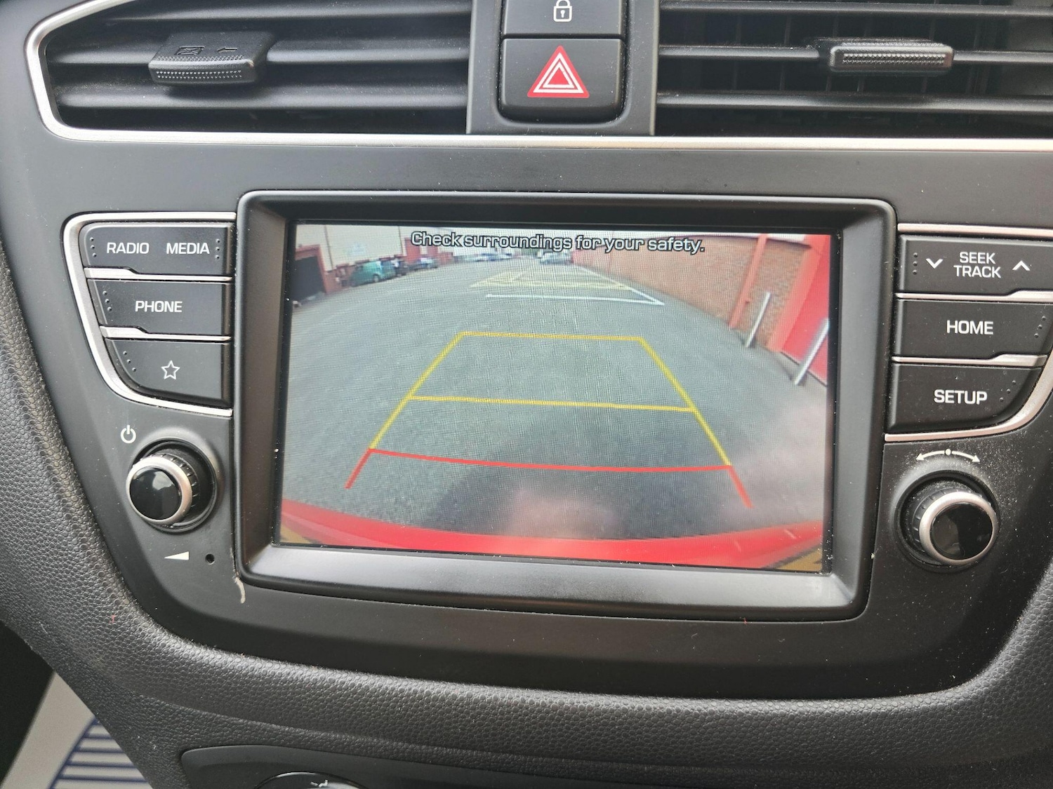 Used Hyundai i20 2018 for sale - 76988434: Photo 25