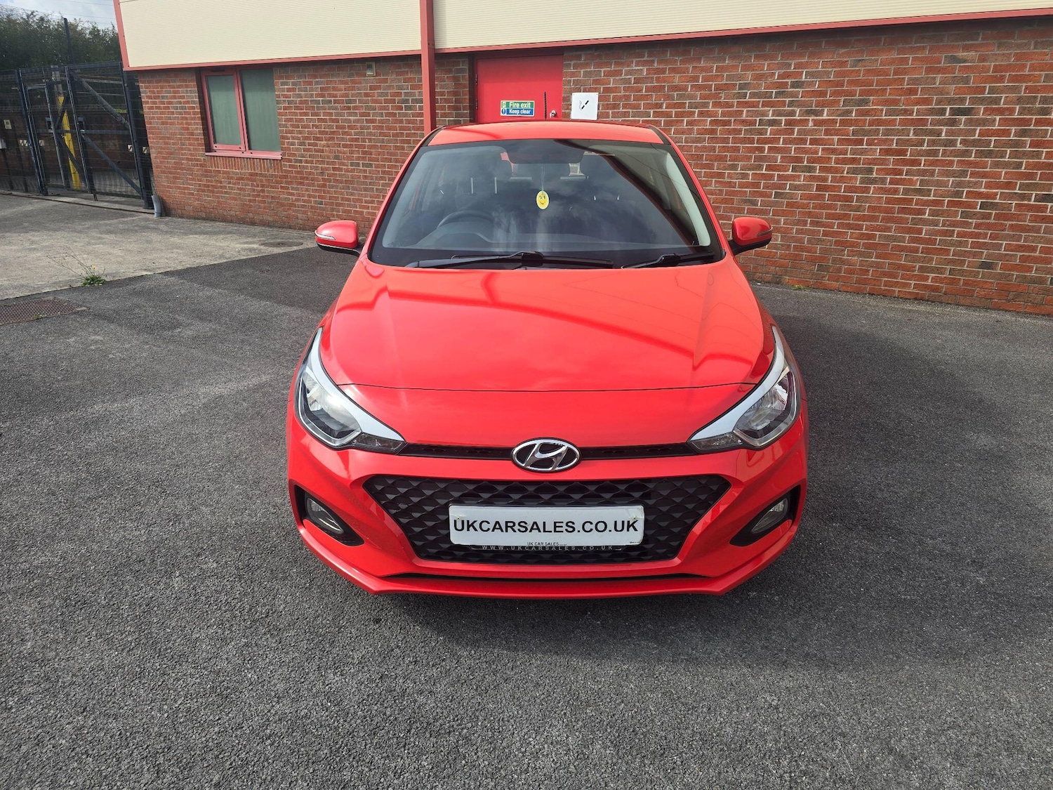 Used Hyundai i20 2018 for sale - 76988434: Photo 4