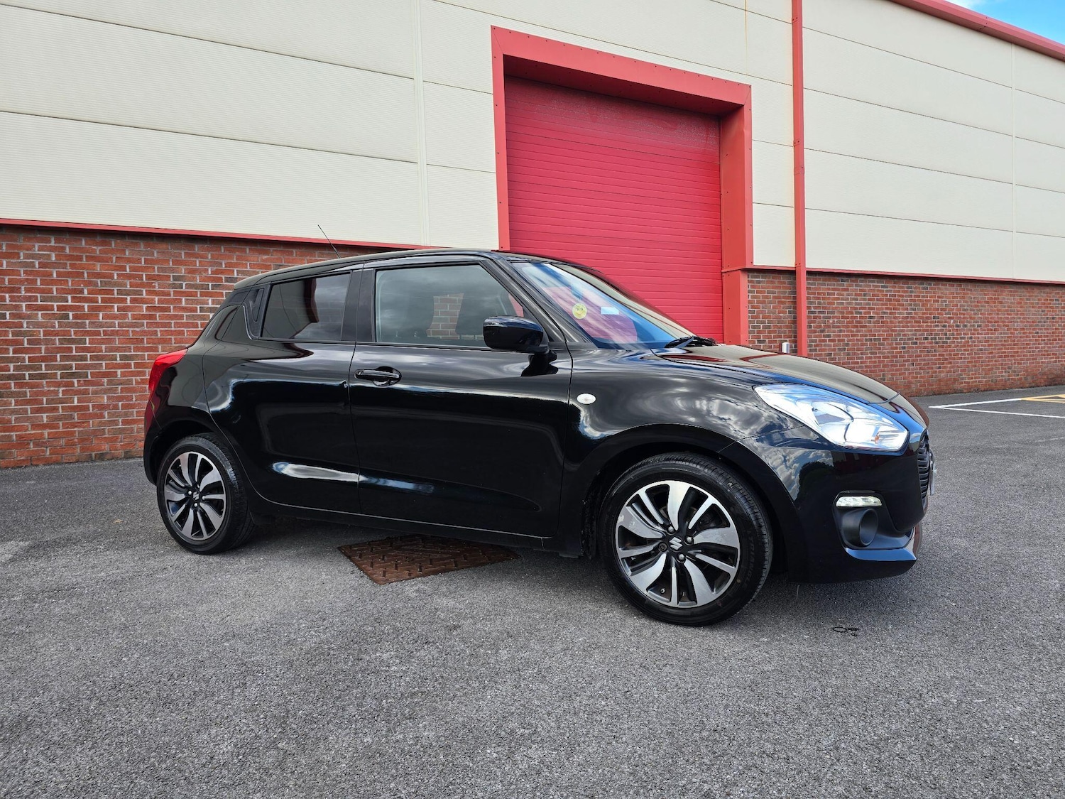 Used Suzuki Swift 2020 for sale - 76032528: Photo 17