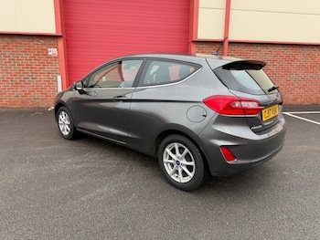 Used Ford Fiesta 2017 for sale - 78805950: Photo