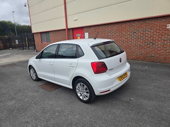 Used Volkswagen Polo 2015 for sale - 79313835: Photo