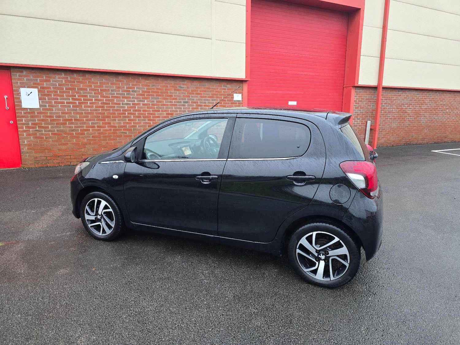 Used Peugeot 108 2015 for sale - 77510625: Photo 17