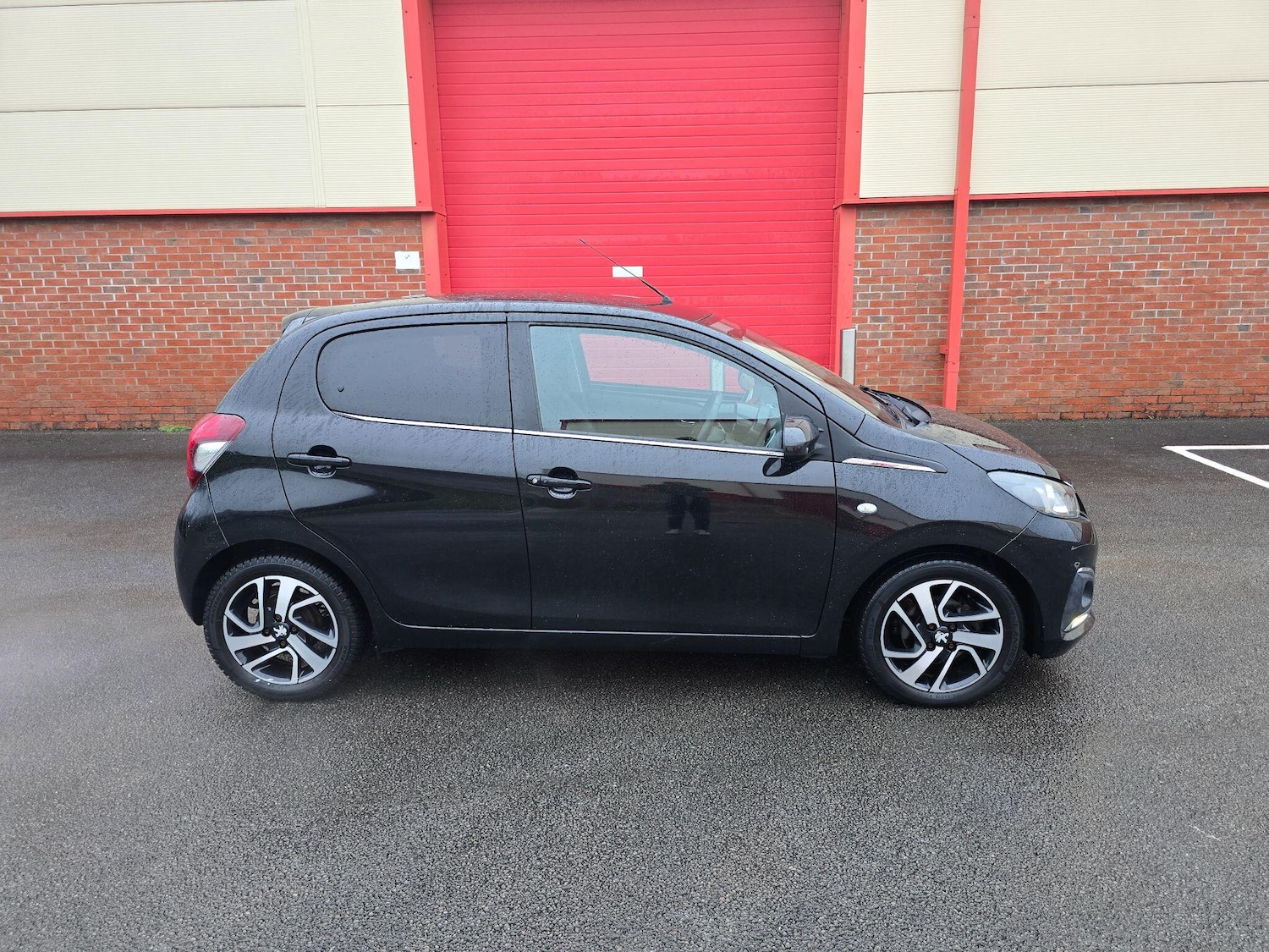 Used Peugeot 108 2015 for sale - 77510625: Photo 20