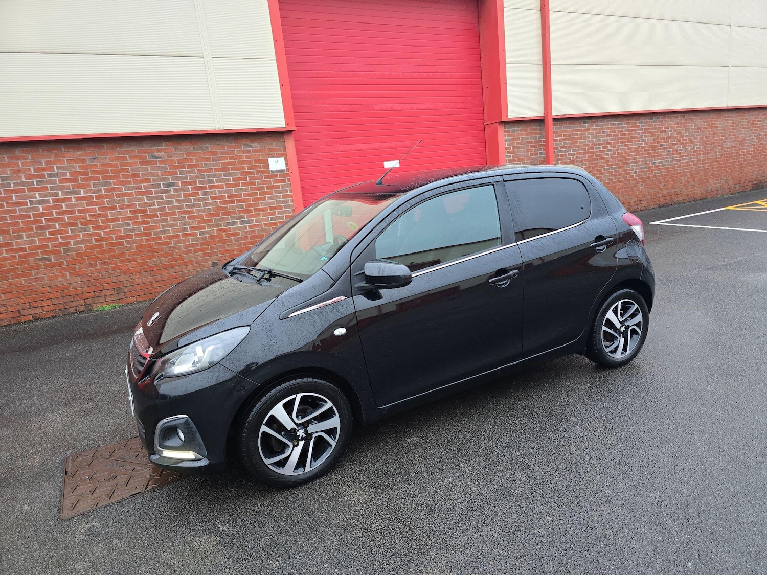 Used Peugeot 108 2015 for sale - 77510625: Photo 6