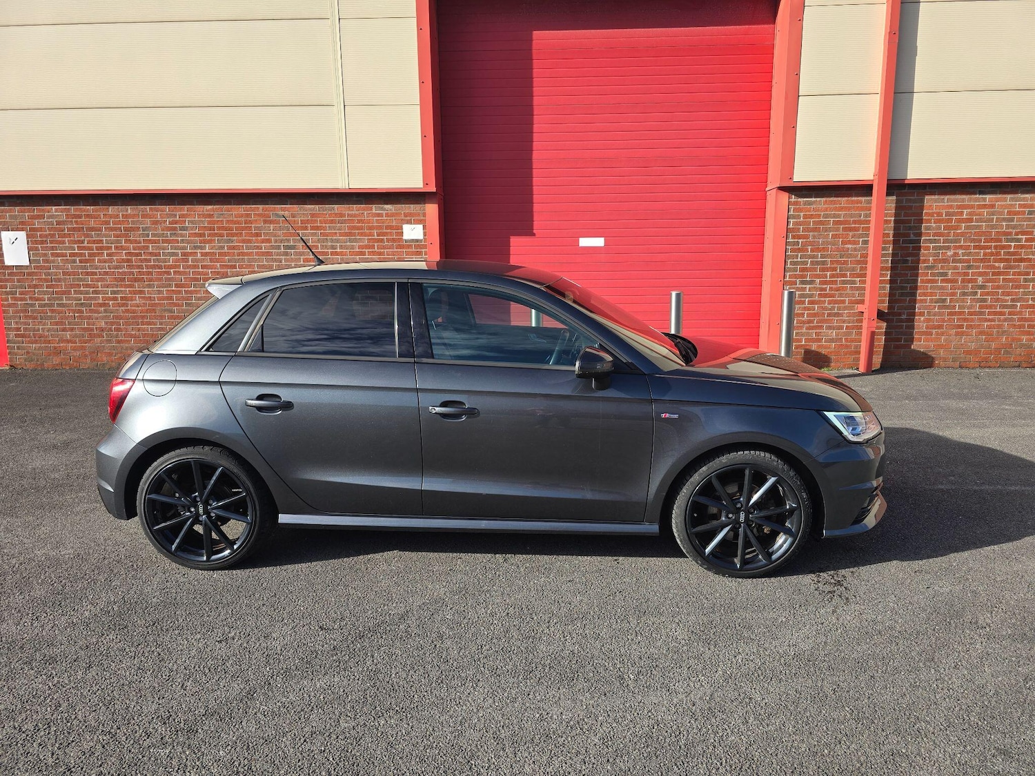 Used Audi A1 2016 for sale - 77351414: Photo 17