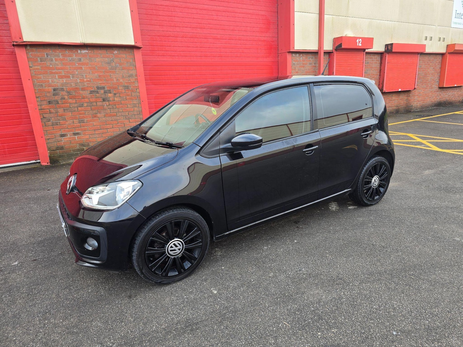 Used Volkswagen up! 2017 for sale - 77166944: Photo 8