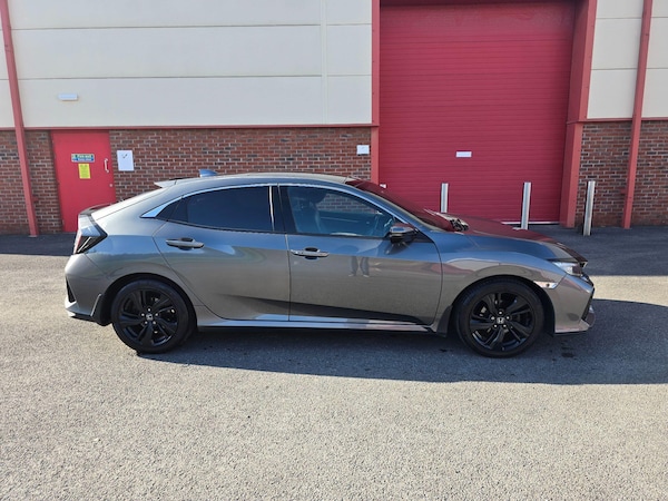 Used Honda Civic 2019 for sale - 76031568: Photo 4