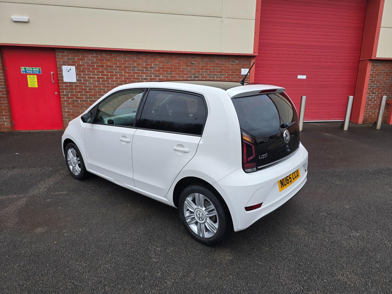 Used Volkswagen up! 2016 for sale - 77510978: Photo 14