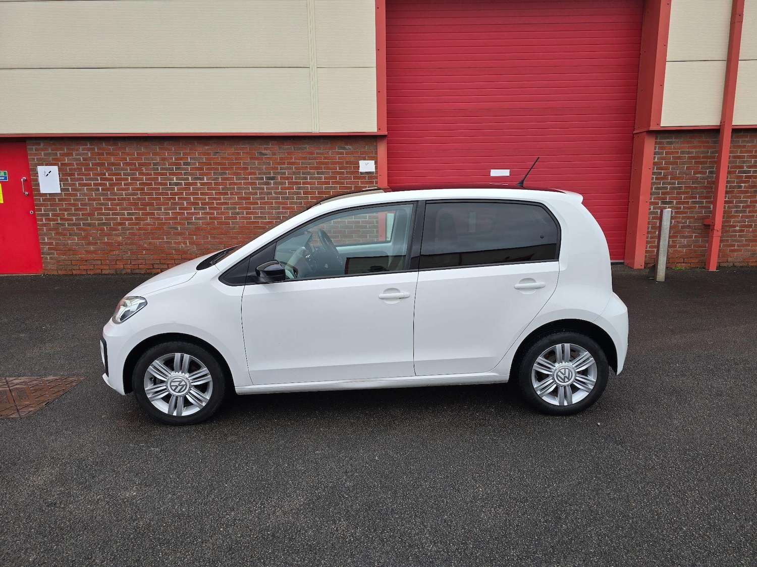 Used Volkswagen up! 2016 for sale - 77510978: Photo 15