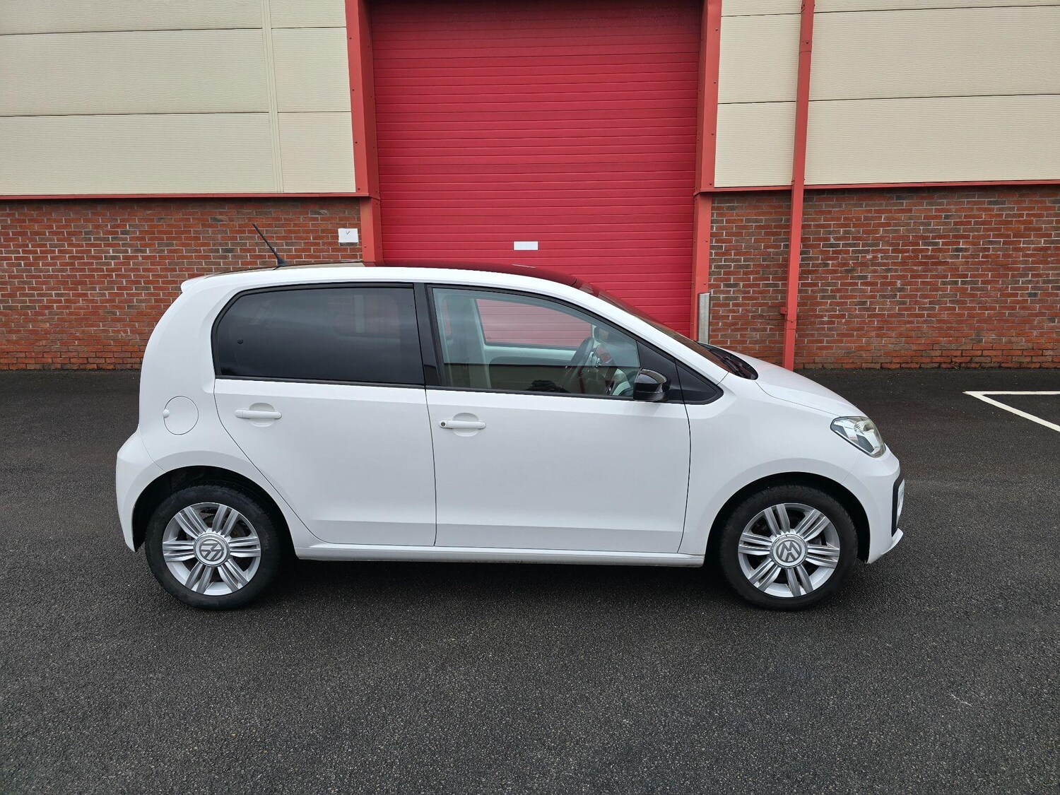 Used Volkswagen up! 2016 for sale - 77510978: Photo 17