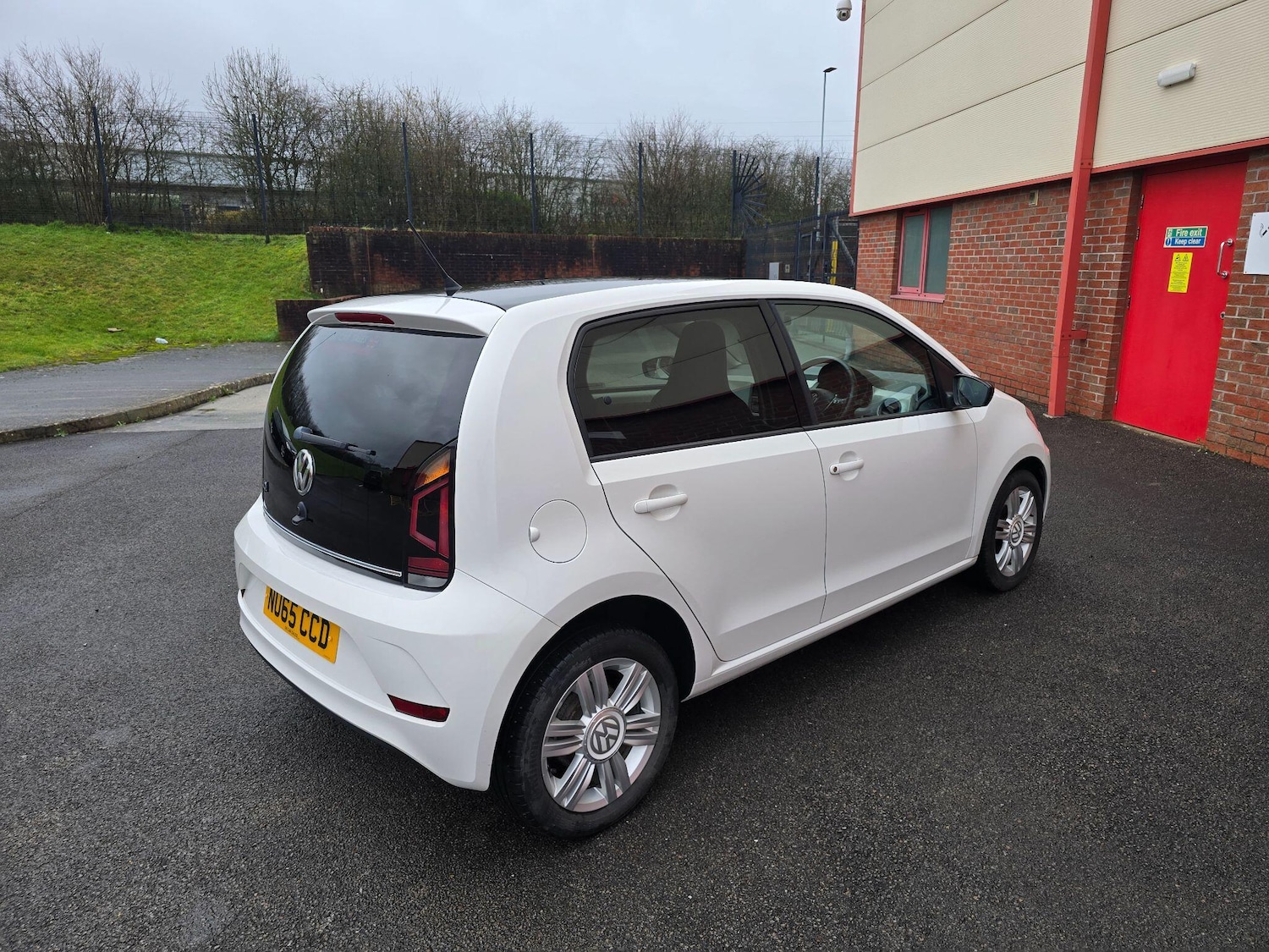 Used Volkswagen up! 2016 for sale - 77510978: Photo 19