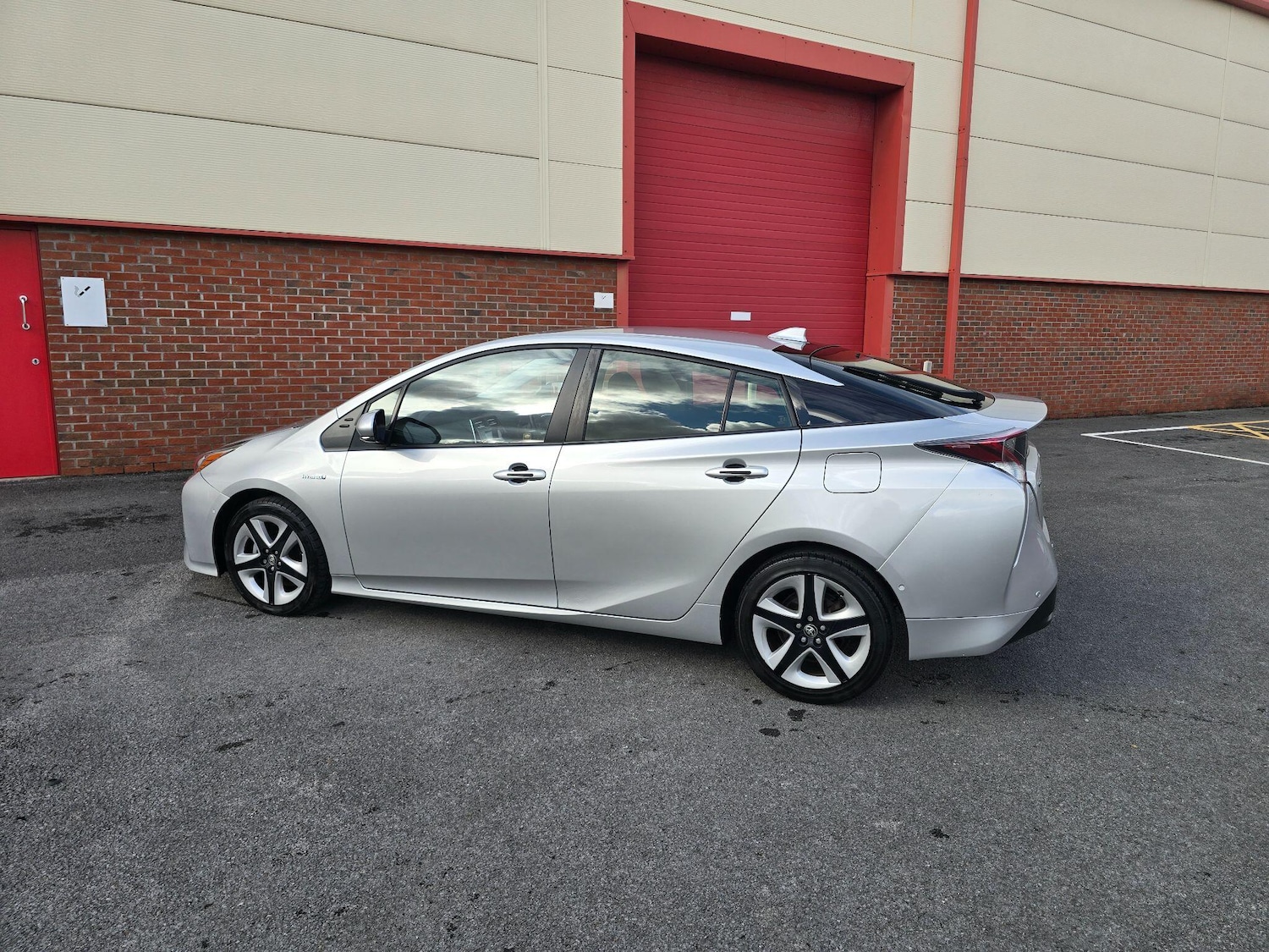 Used Toyota Prius 2018 for sale - 76991471: Photo 14