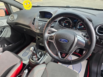 Used Ford Fiesta 2017 for sale - 76377933: Photo