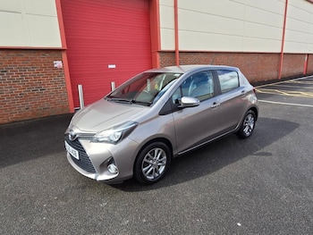 Used Toyota Yaris 2015 for sale - 78309813: Photo