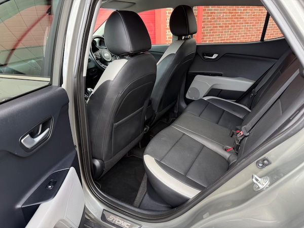 Used Kia Stonic 2019 for sale - 74408757: Photo 21