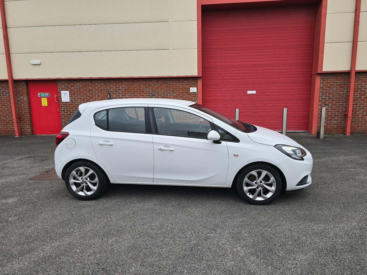 Used Vauxhall Corsa 2016 for sale - 77575330: Photo 19
