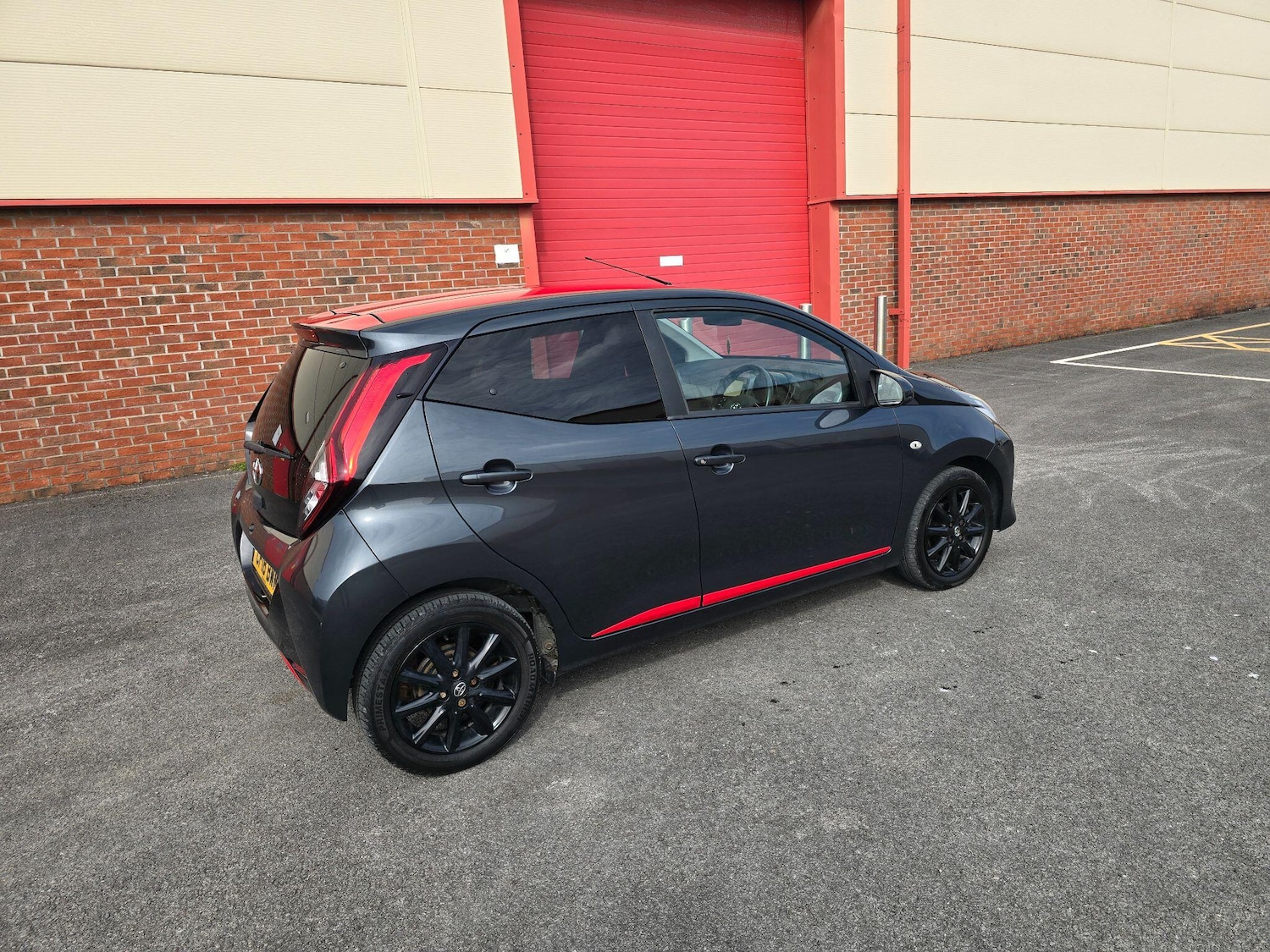 Used Toyota AYGO 2018 for sale - 77993728: Photo 27