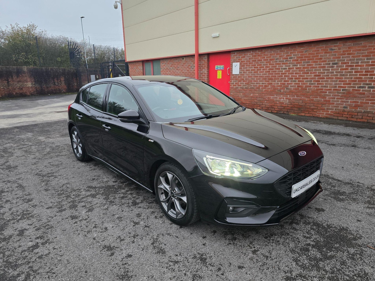 Used Ford Focus 2019 for sale - 76991777: Photo 2