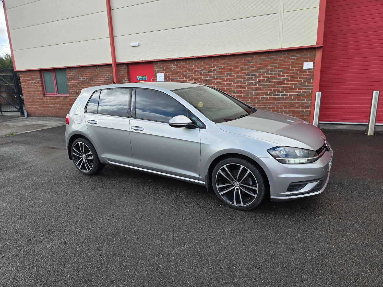 Used Volkswagen Golf 2019 for sale - 75646823: Photo 7