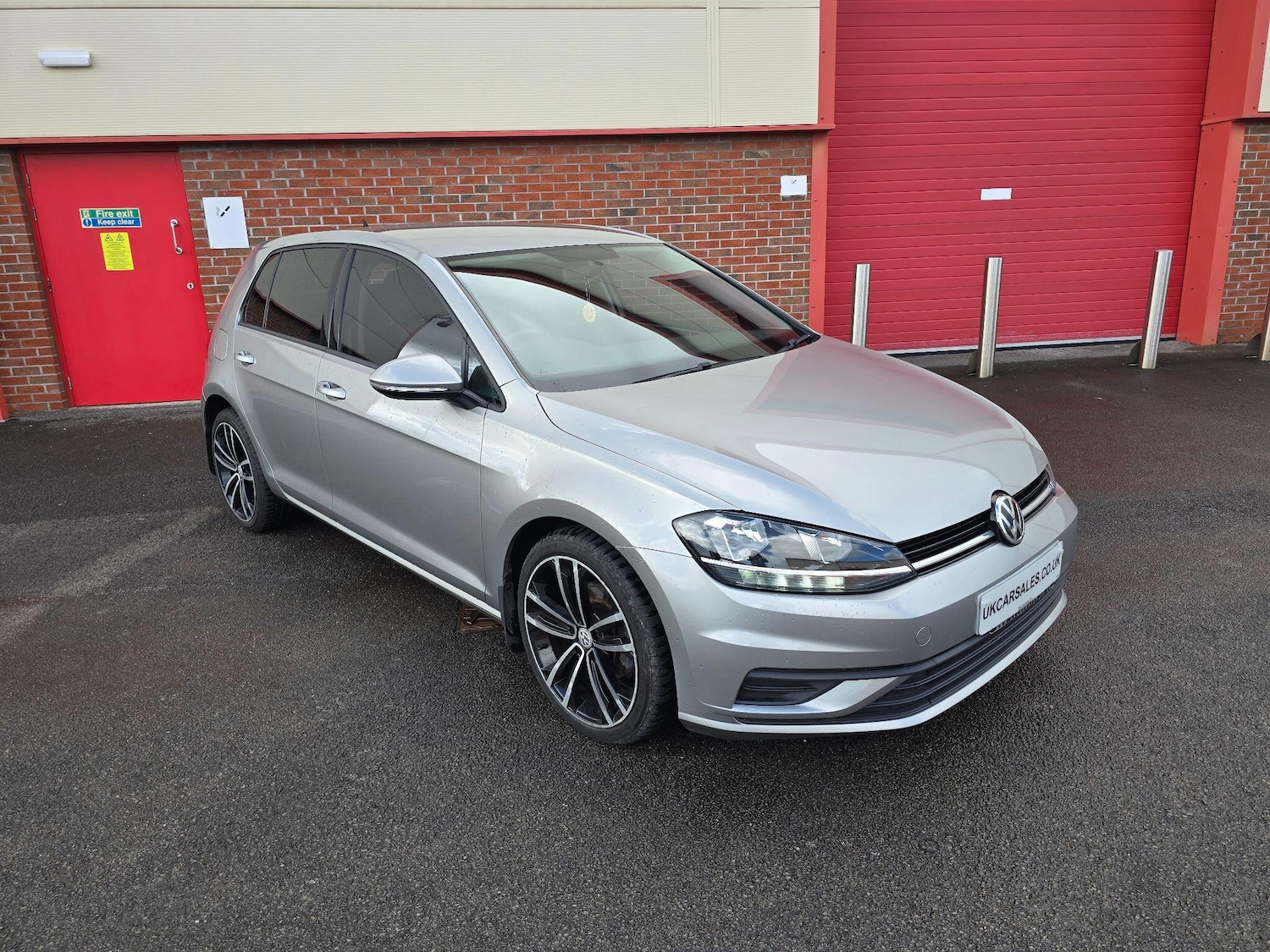 Used Volkswagen Golf 2019 for sale - 75646823: Photo 8