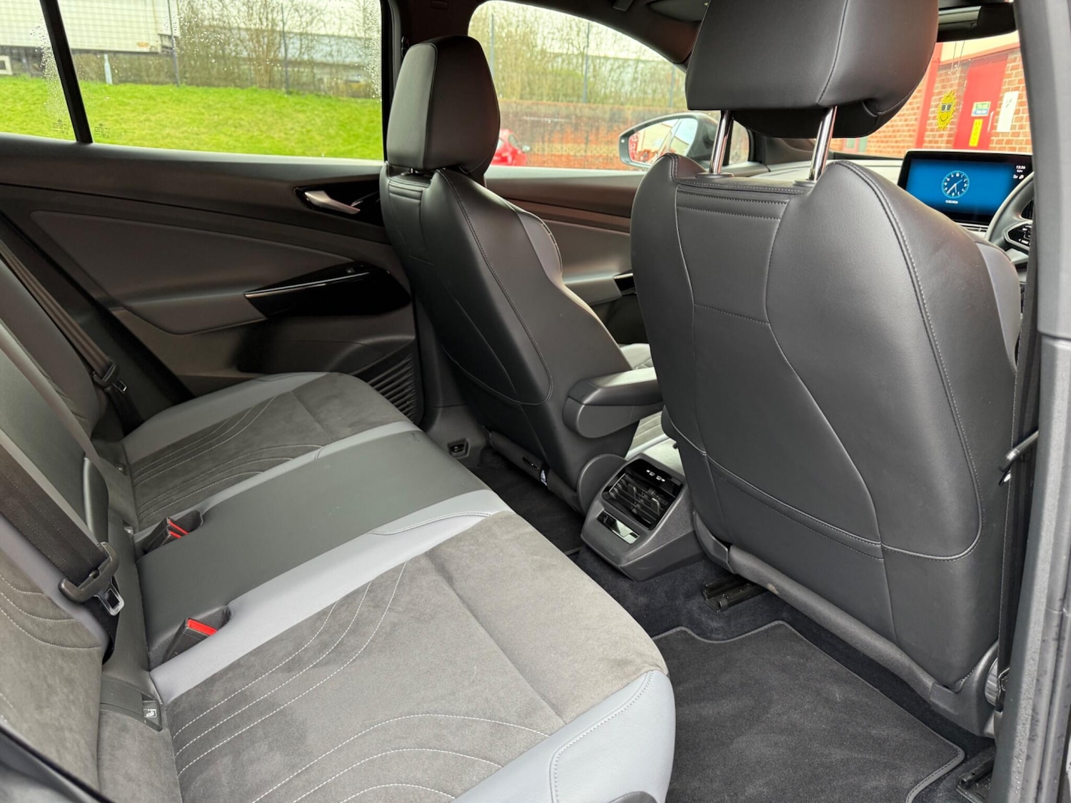 Used Volkswagen ID.4 2024 for sale - 77468969: Photo 11