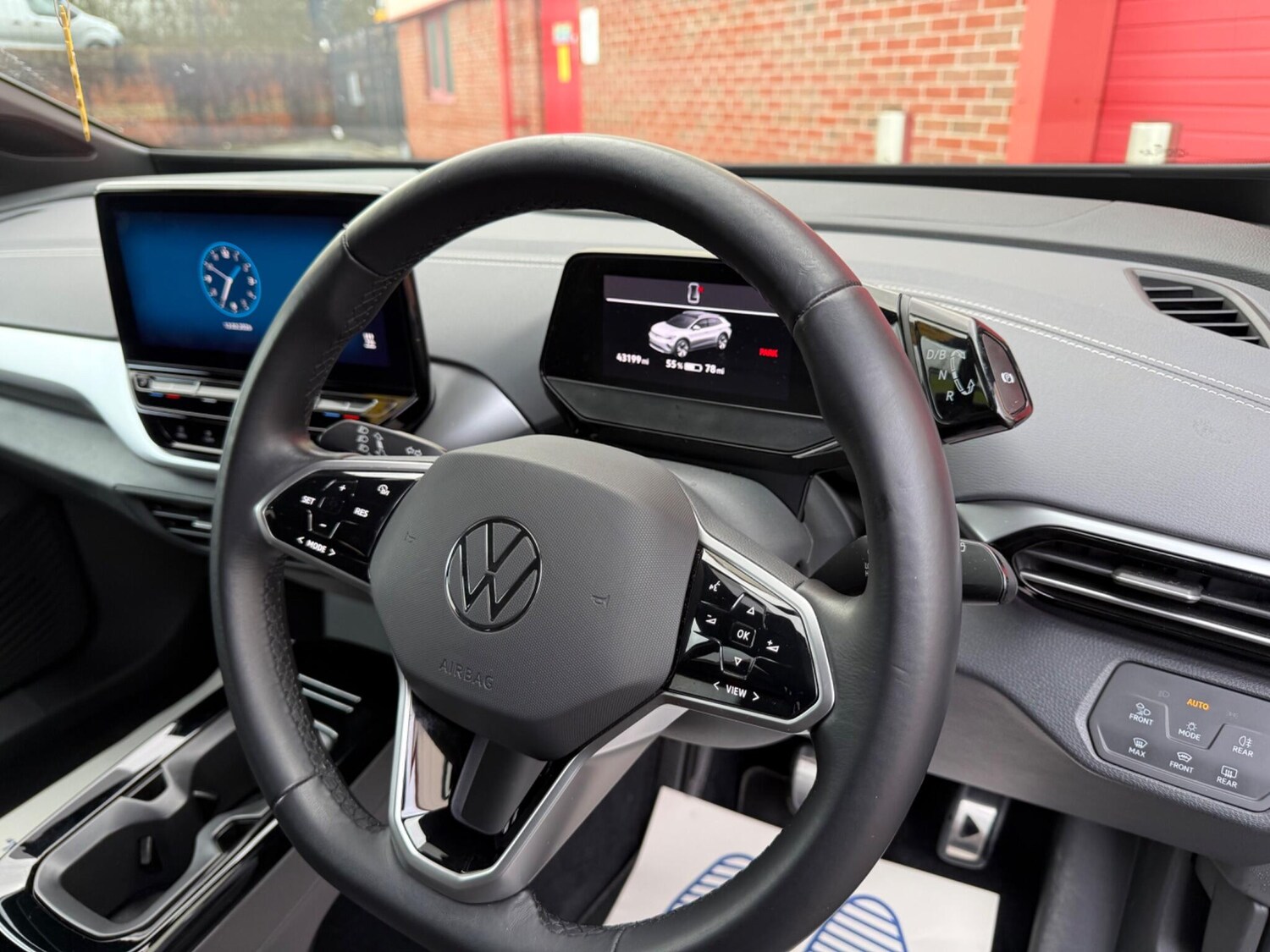 Used Volkswagen ID.4 2024 for sale - 77468969: Photo 25