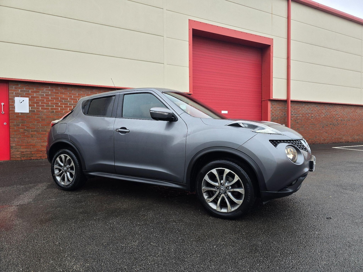 Used Nissan Juke 2014 for sale - 77467987: Photo 2