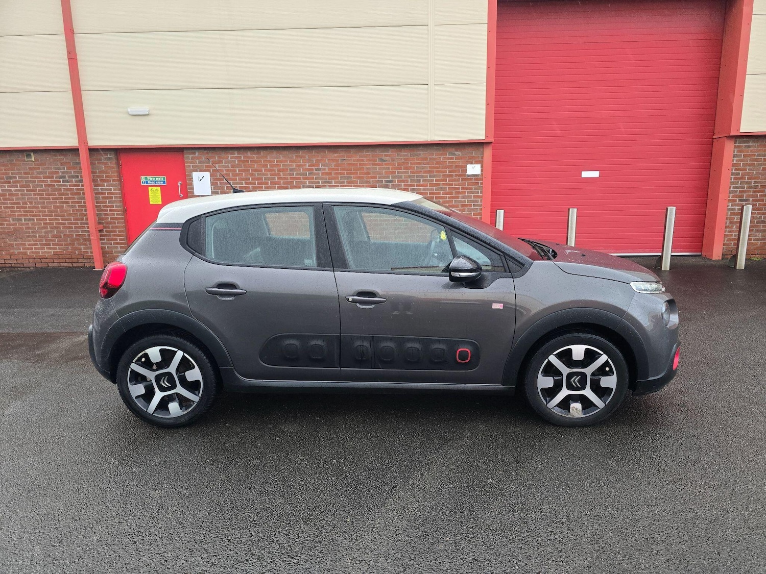 Used Citroen C3 2018 for sale - 76727288: Photo 14
