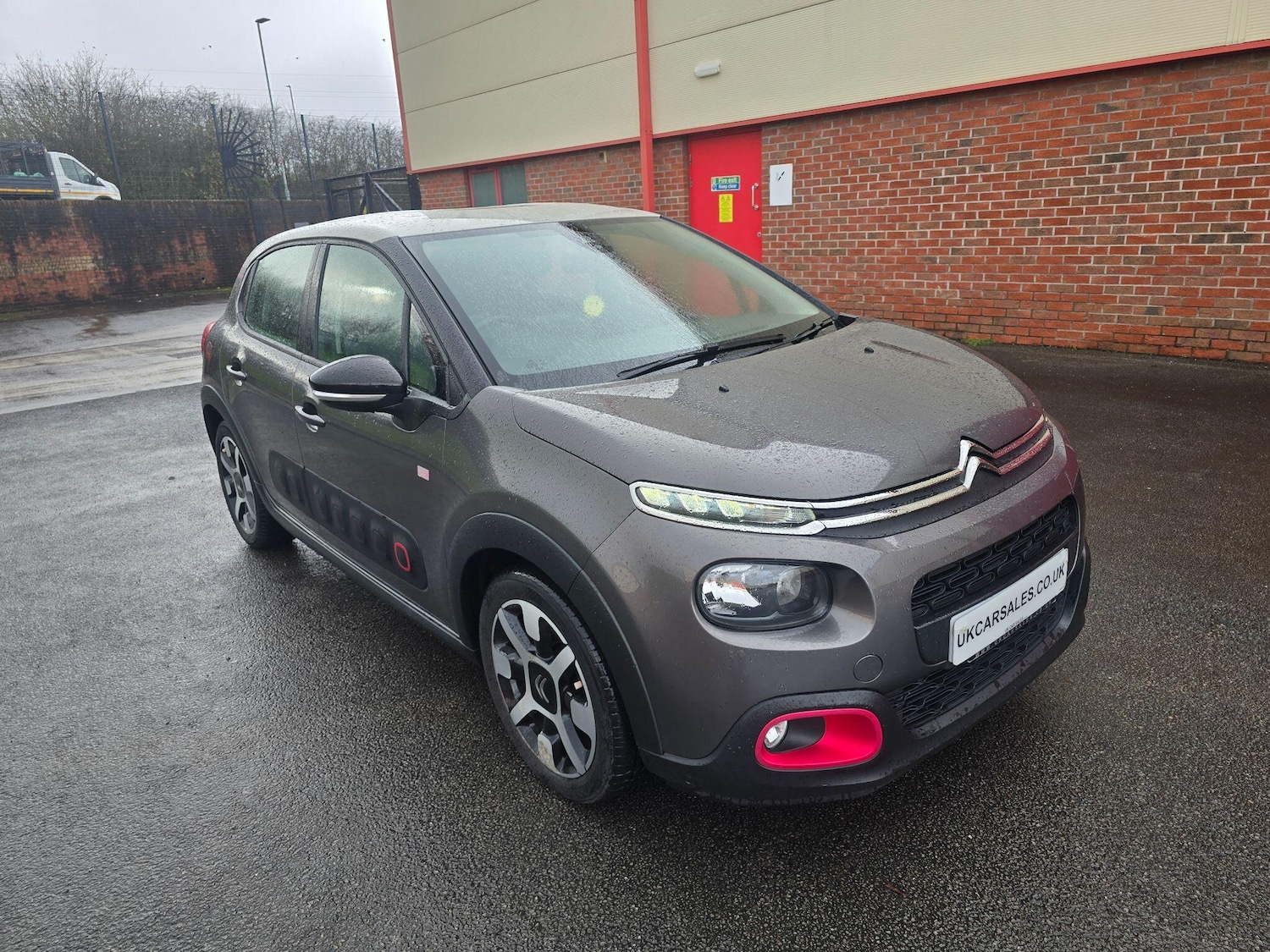 Used Citroen C3 2018 for sale - 76727288: Photo 2