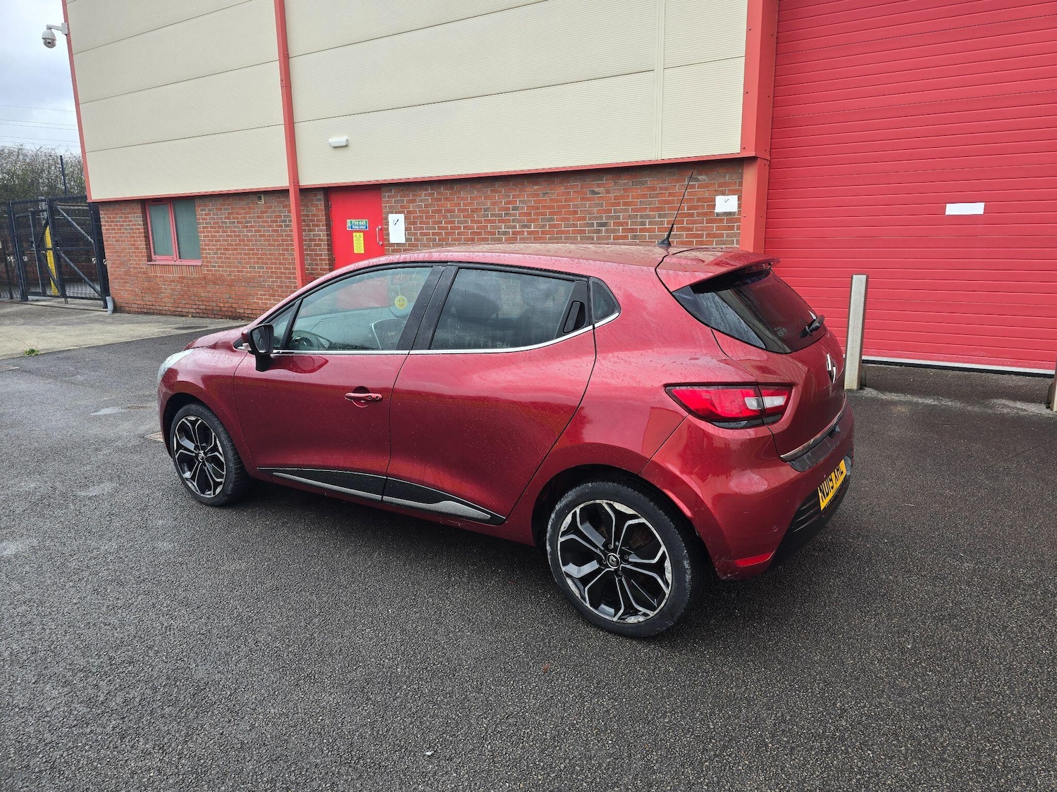 Used Renault Clio 2019 for sale - 76326457: Photo 11