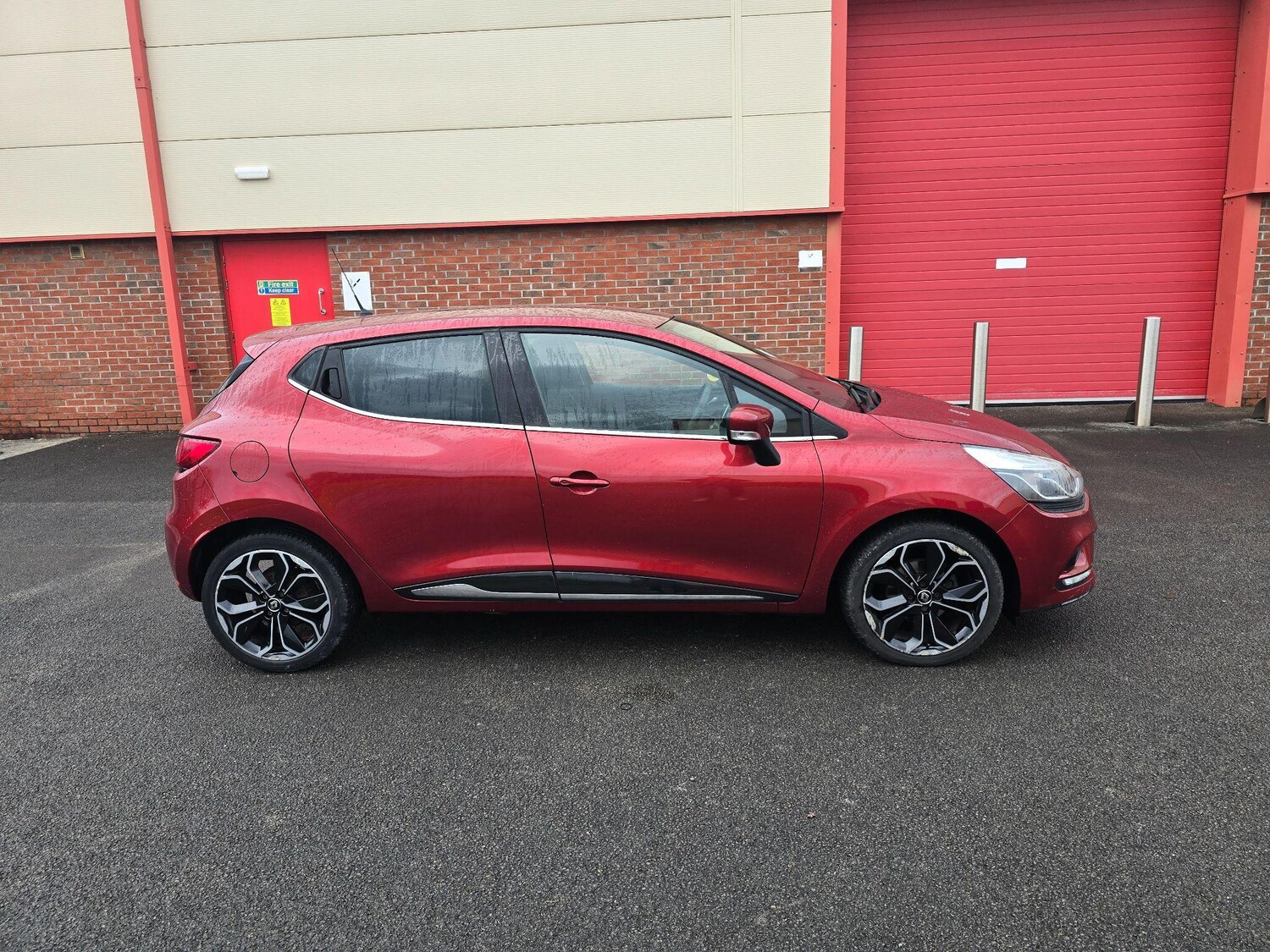Used Renault Clio 2019 for sale - 76326457: Photo 16