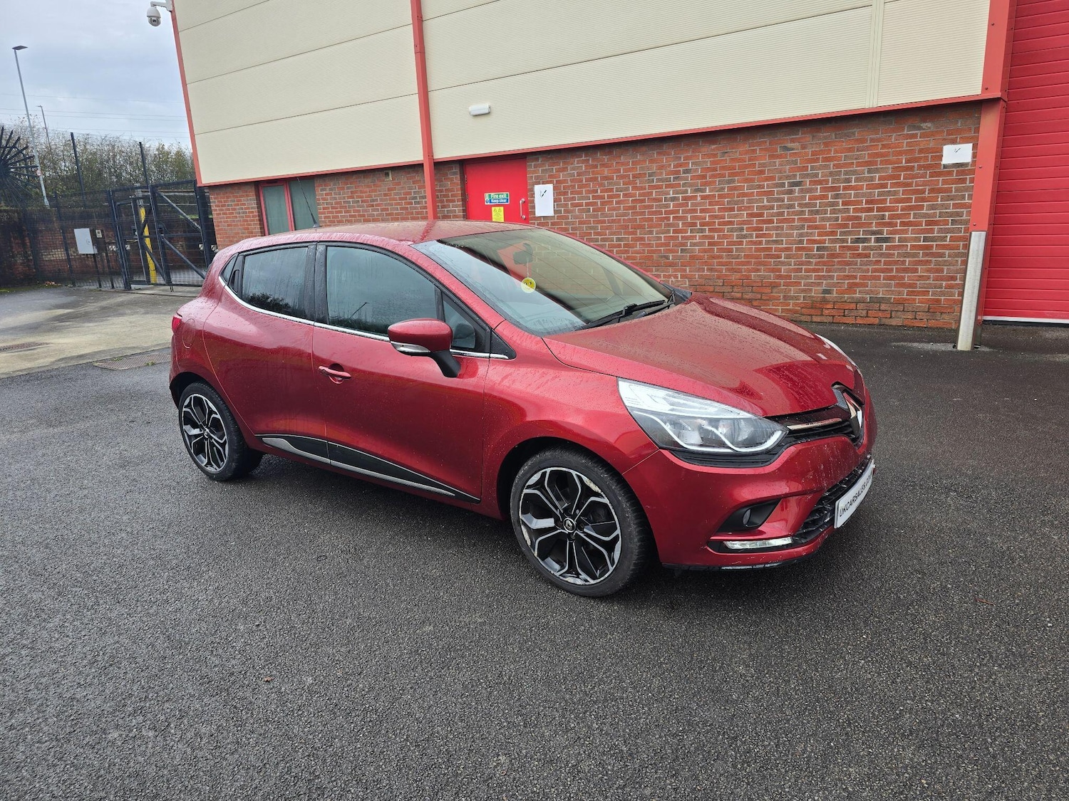 Used Renault Clio 2019 for sale - 76326457: Photo 6