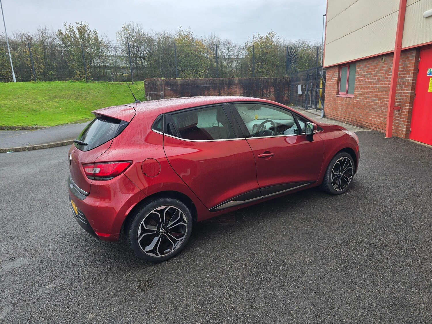 Used Renault Clio 2019 for sale - 76326457: Photo 9